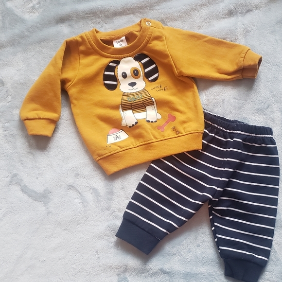 Tom & Jerry Baby Boy's matching set Size 12 months - Picture 1 of 2